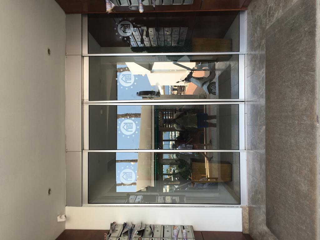 Ithaki Phinikoudes Apartment No. 204 ลาร์นาคา ภายนอก รูปภาพ